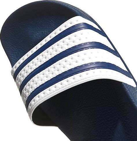 rote adidas adiletten bei görtz|adidas Originals ADILETTE in dunkelblau bestellen .